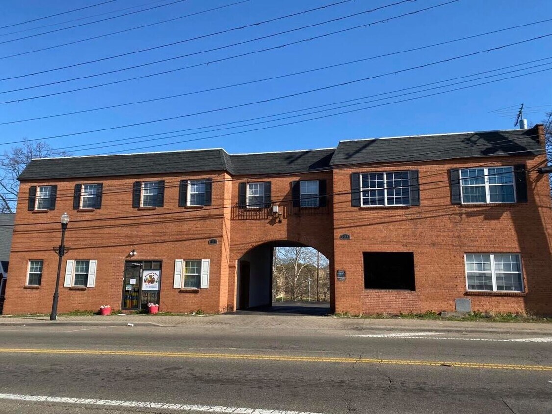 Primary Photo - 1604-1608 Galbraith Avenue