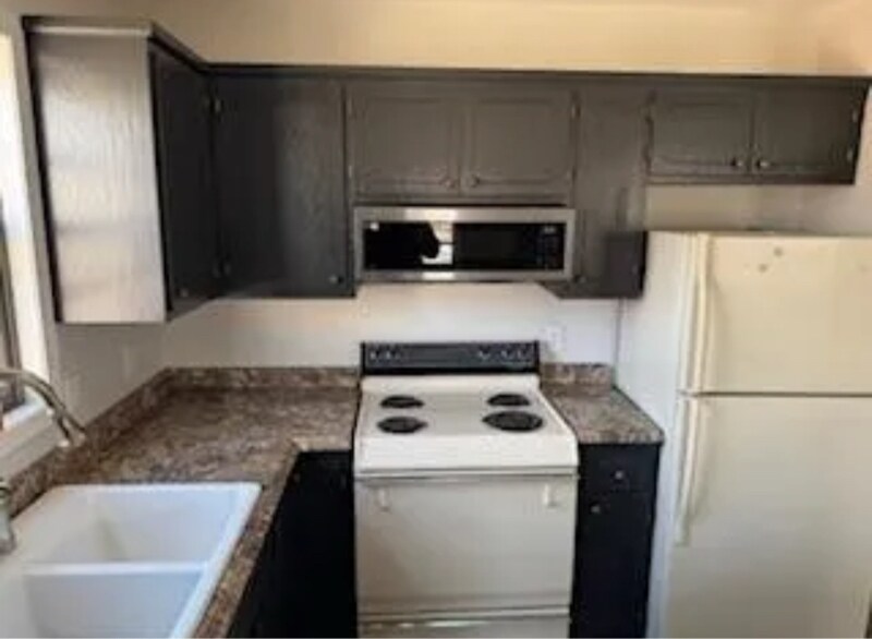 Foto del edificio - 3602 10th Ln NW