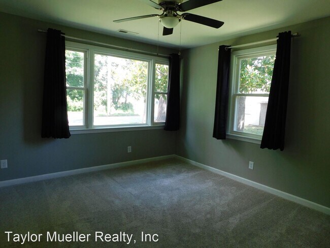 Building Photo - 3 br, 1.5 bath House - 106 Pritchard St