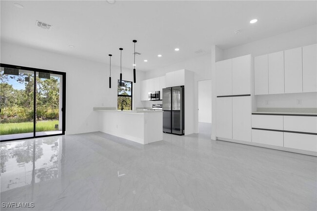 Building Photo - 2611 45th St W