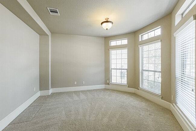 Building Photo - 3402 Duplin Creek Dr