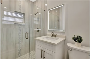 Building Photo - 1335 Lee St