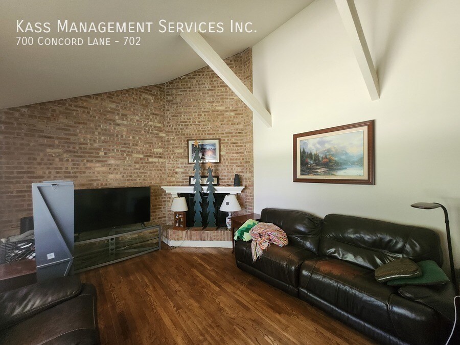 Primary Photo - 700 Concord Ln