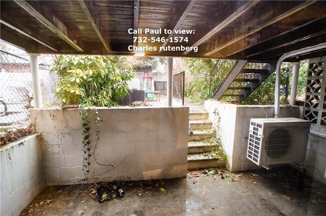 Building Photo - 92 N Henry St