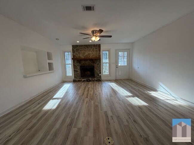 Building Photo - 2467 Verner Rd