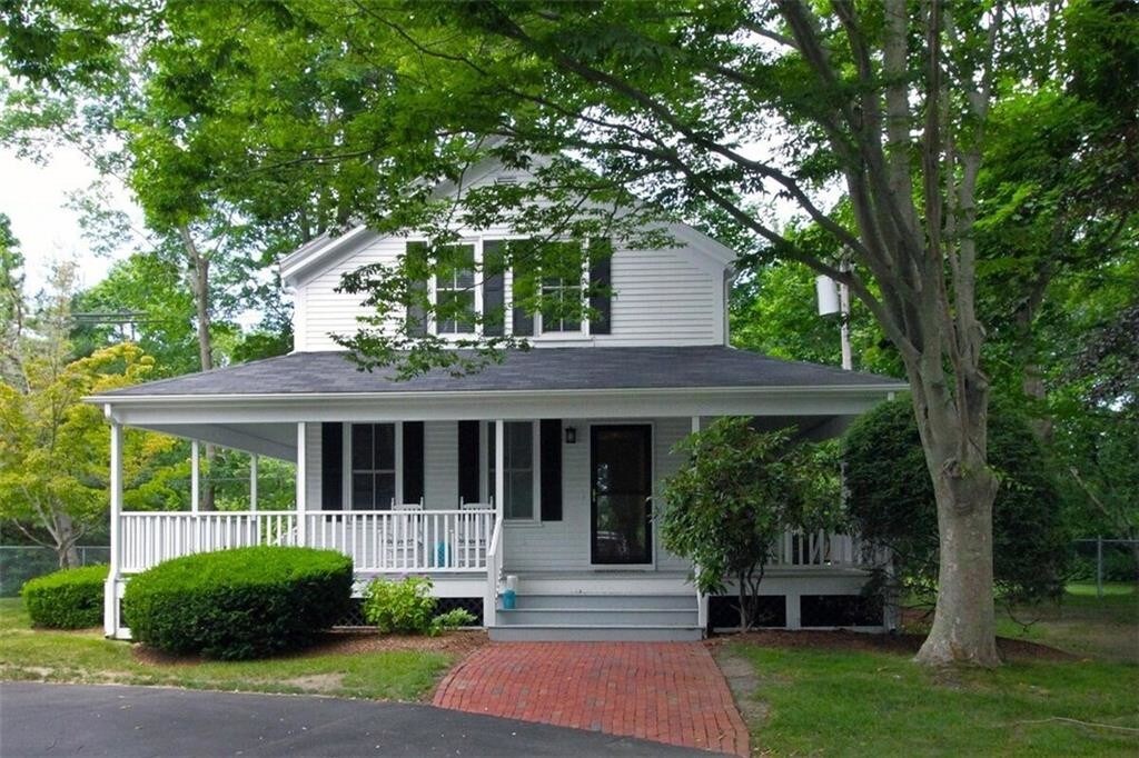 364 Bellevue Ave Unit Cottage Newport Ri 02840 Condo For Rent