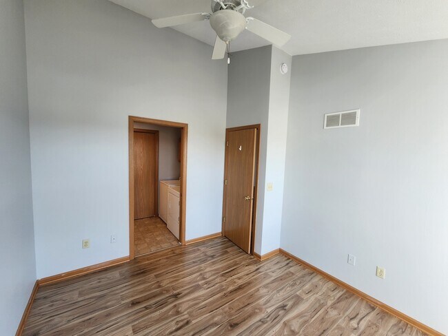 Building Photo - 13545 Harvest Wy