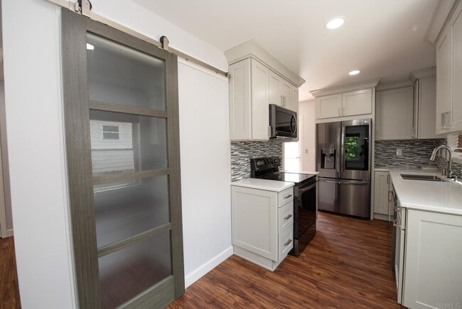 Photo - 1031-1033 N 20th Street Apartment