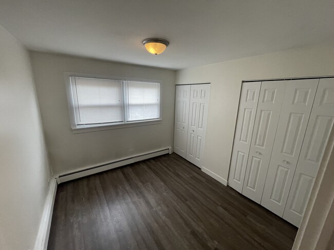 Building Photo - 9840 El Cameno Ln