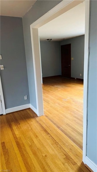 Foto del edificio - 4905 Murray Rd