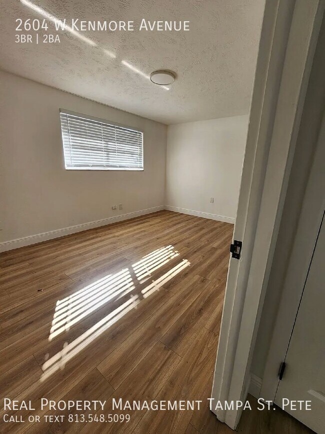 Foto del edificio - ***OPEN HOUSE -1/12/23 - 10 to 11 am***