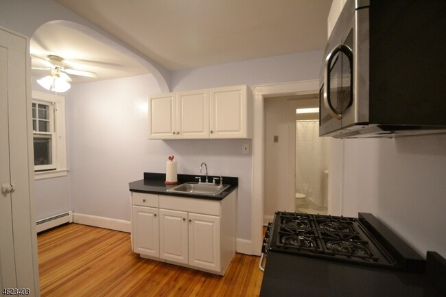 Building Photo - 118 Anchor Pl