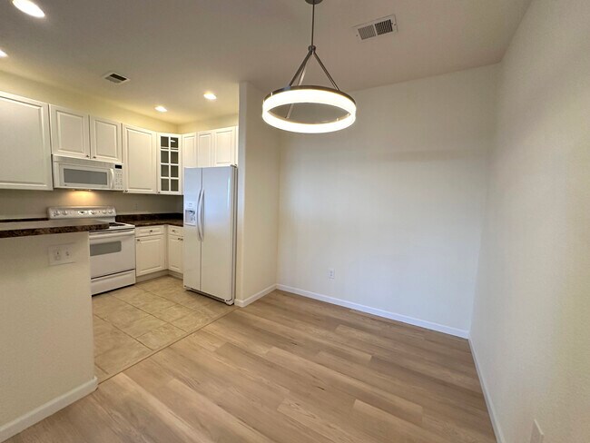 dining room - 9518 West San Juan Circle