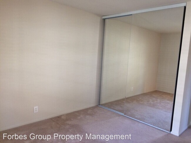 Building Photo - 2677 Somerset Park Cir