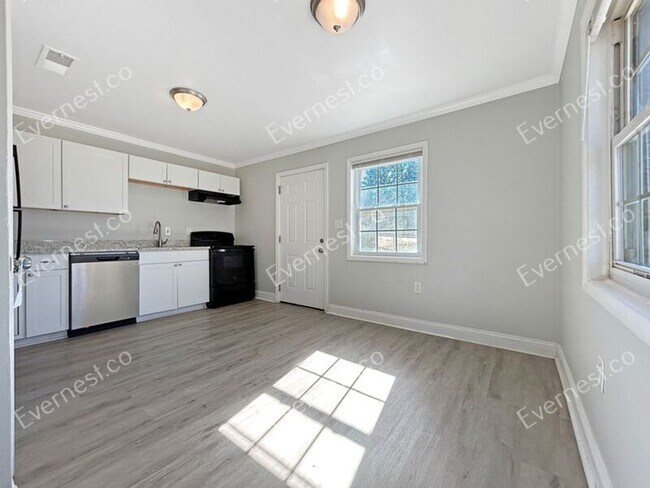 Foto del edificio - 1157 Wedgewood Dr NW