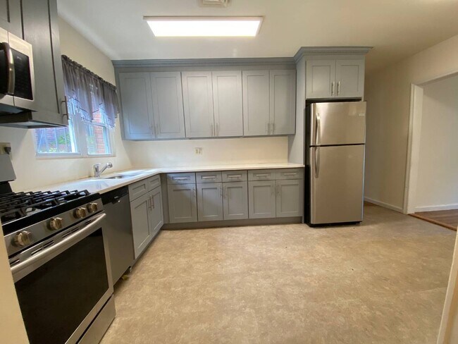 Foto del edificio - 138-61 Hoover Ave