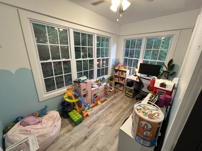 Building Photo - 105 Orlando Dr