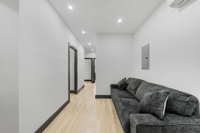 Photo - 2458 Lorillard Pl Apartment