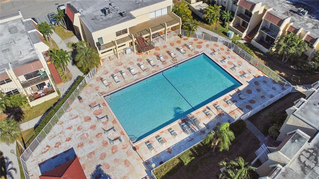 Primary Photo - 13890 SW 90th Ave