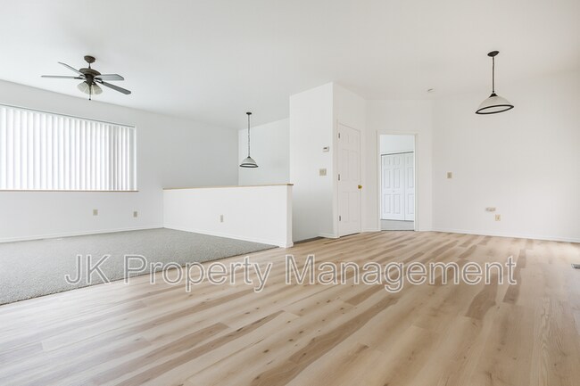 Foto del edificio - 819 6th Ave S