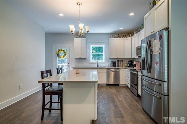 Building Photo - 325 Smith Level Road, Chapel Hill, NC  27514