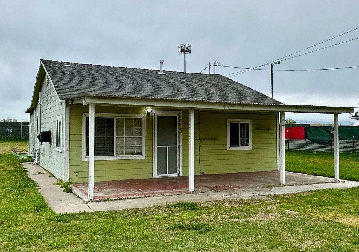 Foto principal - Country living 2 bedroom 1 bathroom house ...