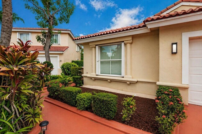 Foto del edificio - 6298 Harbour Chase Dr