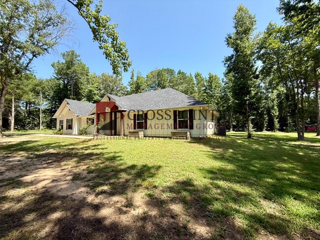 Foto del edificio - Tour Today! Beautiful 4-Bedroom, 2.5-Bath Home!