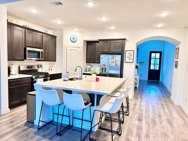 Foto del edificio - 13110 Blue Flora Dr