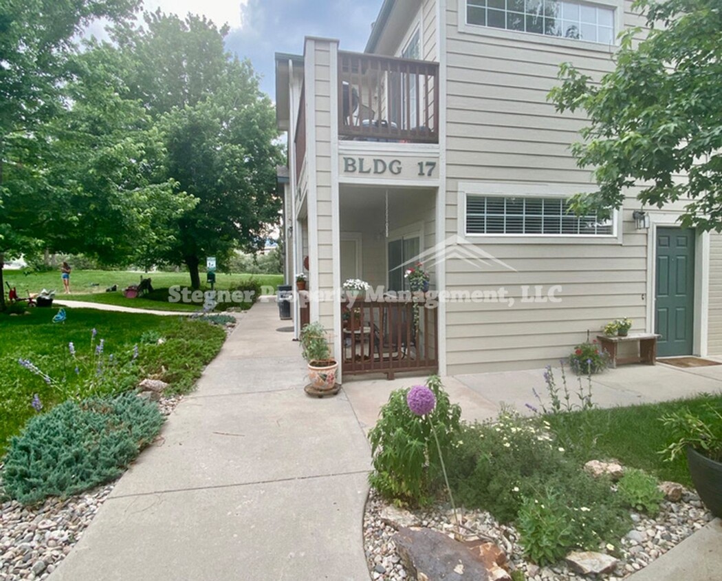 Primary Photo - Wonderful Townhome in West Fort Collins