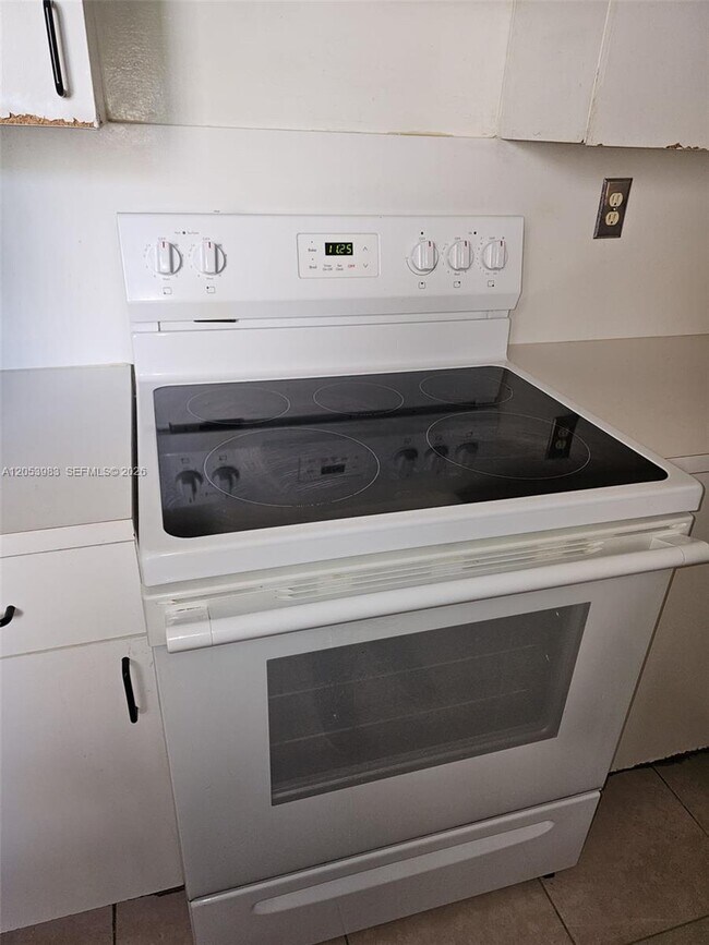 Foto del edificio - 15721 SW 137th Ave