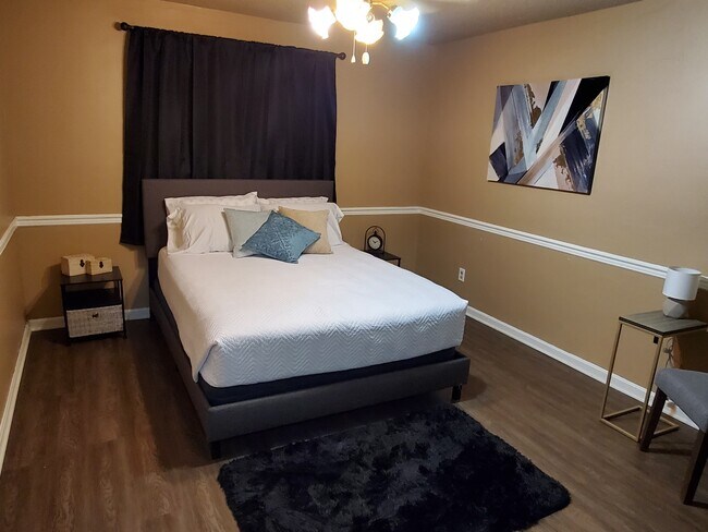 Foto del edificio - 107 Pleasant Hill Ct