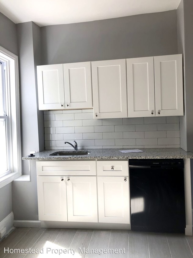 Foto principal - 804 DeKalb St