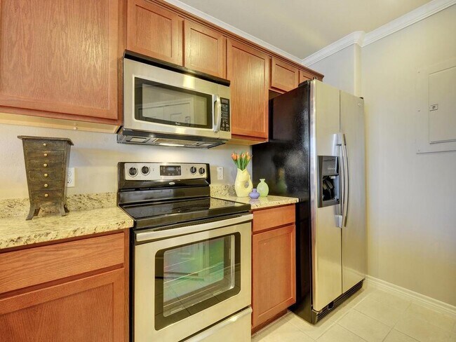 Foto del edificio - 305 E 31st St