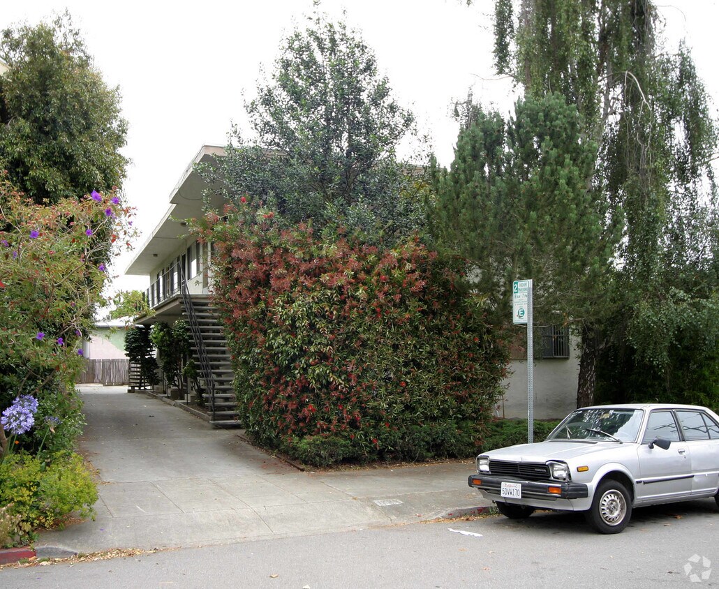 Building Photo - 1728 Berkeley Way
