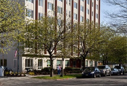 Building Photo - 919 Fawcett Ave