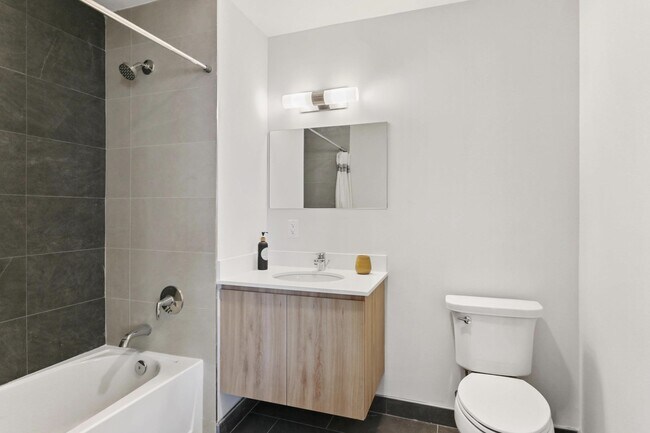 Foto del edificio - 75 Jordan Ave