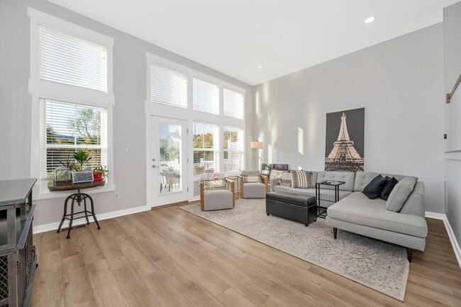 Foto del edificio - The Enclave At Gambrill View