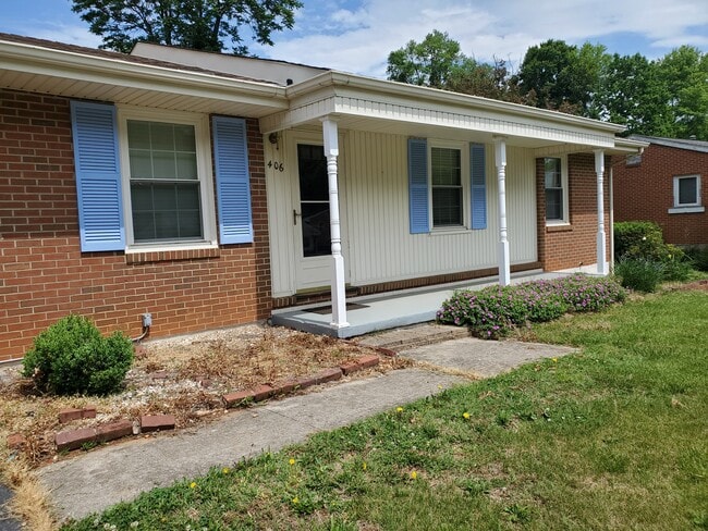 Foto del edificio - 406 Missimer Ln