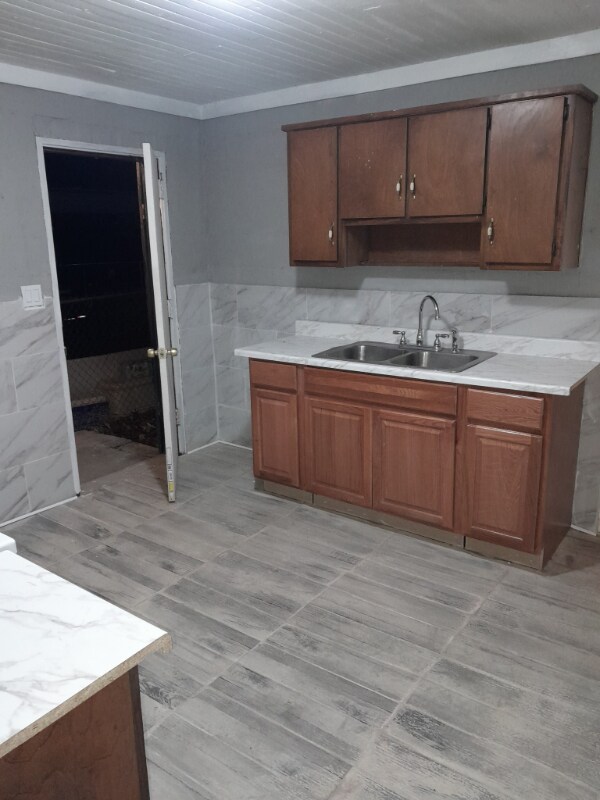 Foto del edificio - 1003 16th Ct