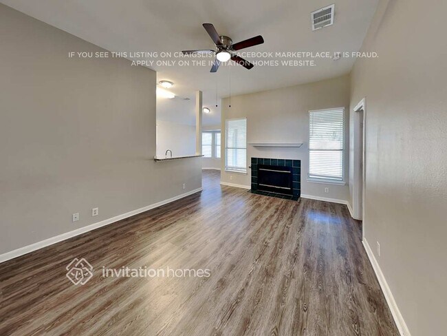 Foto del edificio - 219 Sandhill Dr