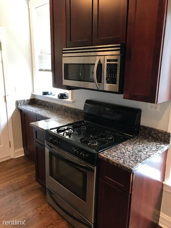 Foto del edificio - 3657 N Damen Ave