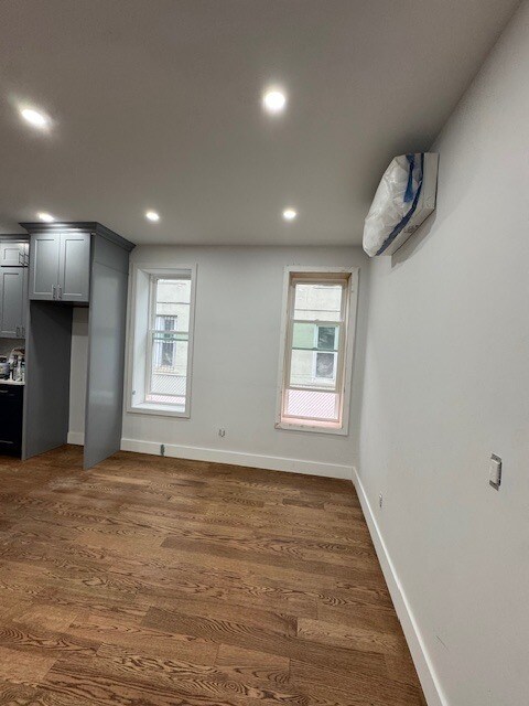 Foto del edificio - 275 E 55th St