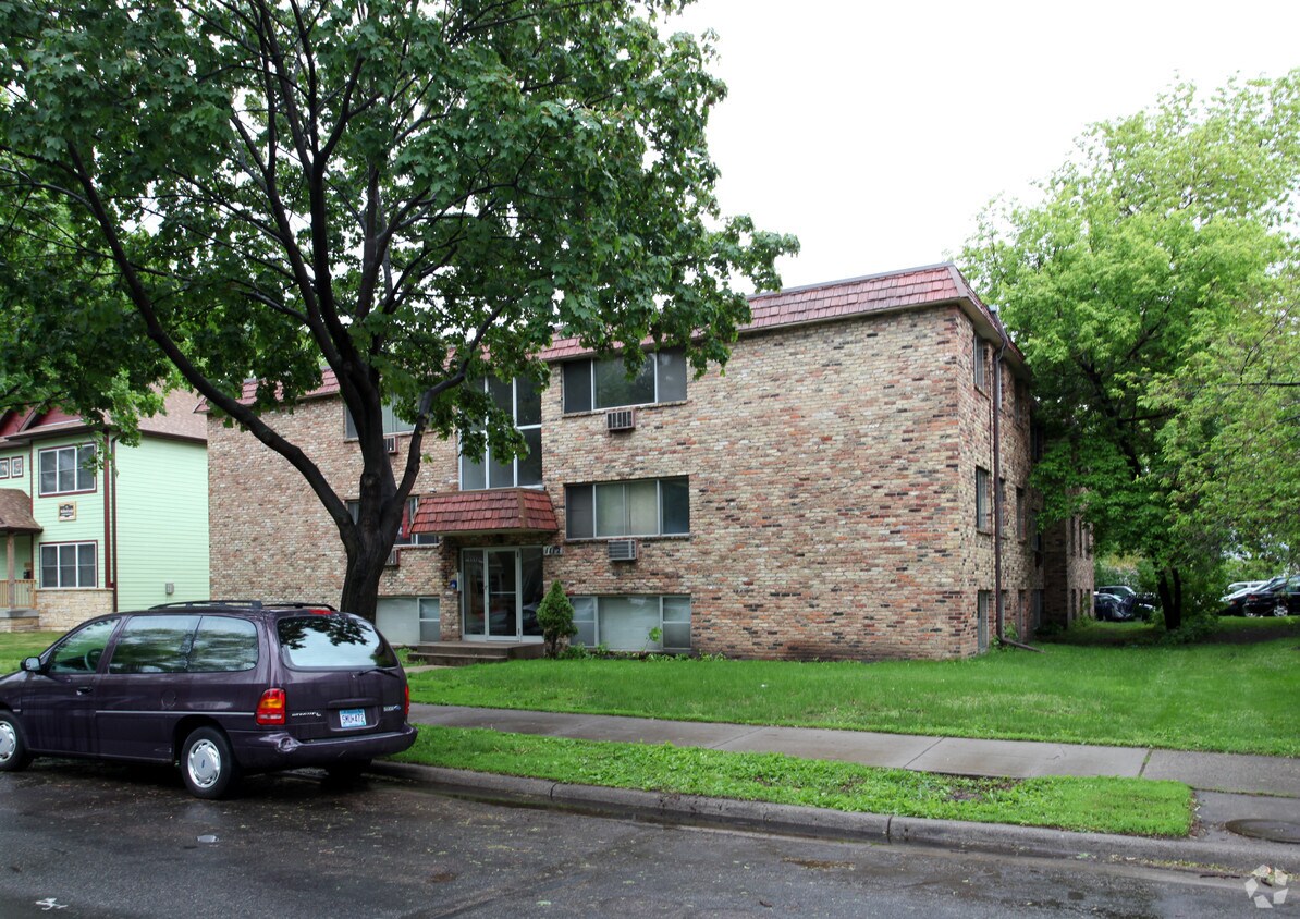Foto del edificio - 1112 8th St SE