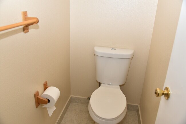 Half Bath - 10815 Westminster Ave