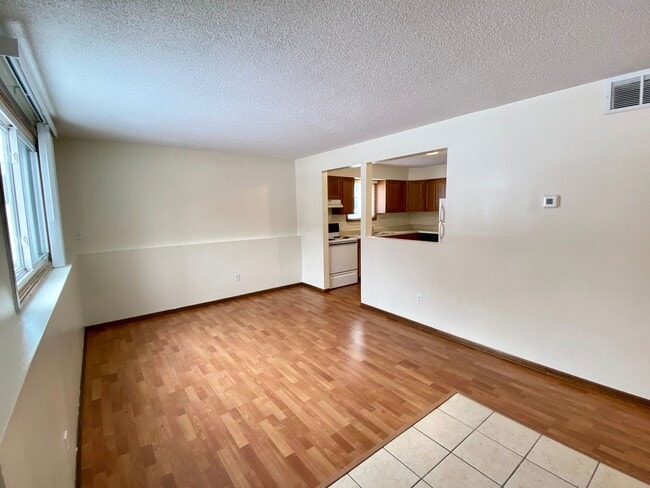 Foto del edificio - Aplin Duplex (4025/4027)