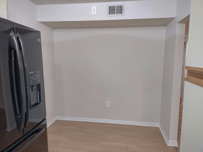 Foto del edificio - 12218 Fox Chase Dr