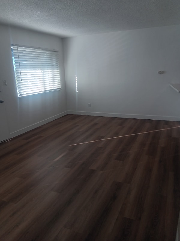 Building Photo - 9371 Cellini Ave