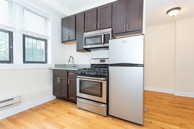 Foto del edificio - 4735 N Hermitage Ave