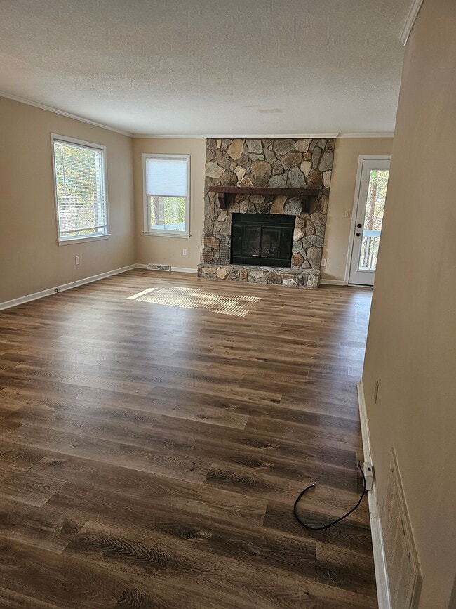 Building Photo - 708 Stallings Rd